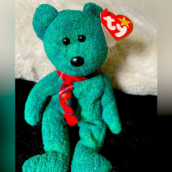 This TY Beanie Baby, named Wallace, is a Scottish bear - Main Image